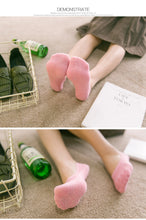 Load image into Gallery viewer, Women's Solid Color Socks Low Cut Shallow Mouth Leisure Boat Socks - WAlMYe #