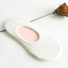 Load image into Gallery viewer, Women's Solid Color Socks Low Cut Shallow Mouth Leisure Boat Socks - WAlMYe #