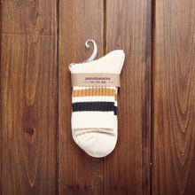 Load image into Gallery viewer, Medium thick socks - WAlMYe #