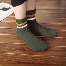Load image into Gallery viewer, Medium thick socks - WAlMYe #