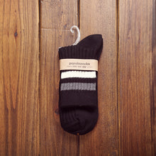 Load image into Gallery viewer, Medium thick socks - WAlMYe #
