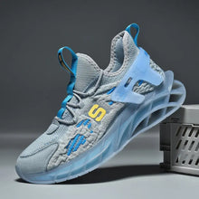 Load image into Gallery viewer, Flying Woven Mesh Breathable Blade Mens Casual Running Shoes - WAlMYe #