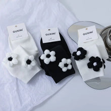 Load image into Gallery viewer, Women's Fashion Three-dimensional Handmade Flower Socks - WAlMYe #
