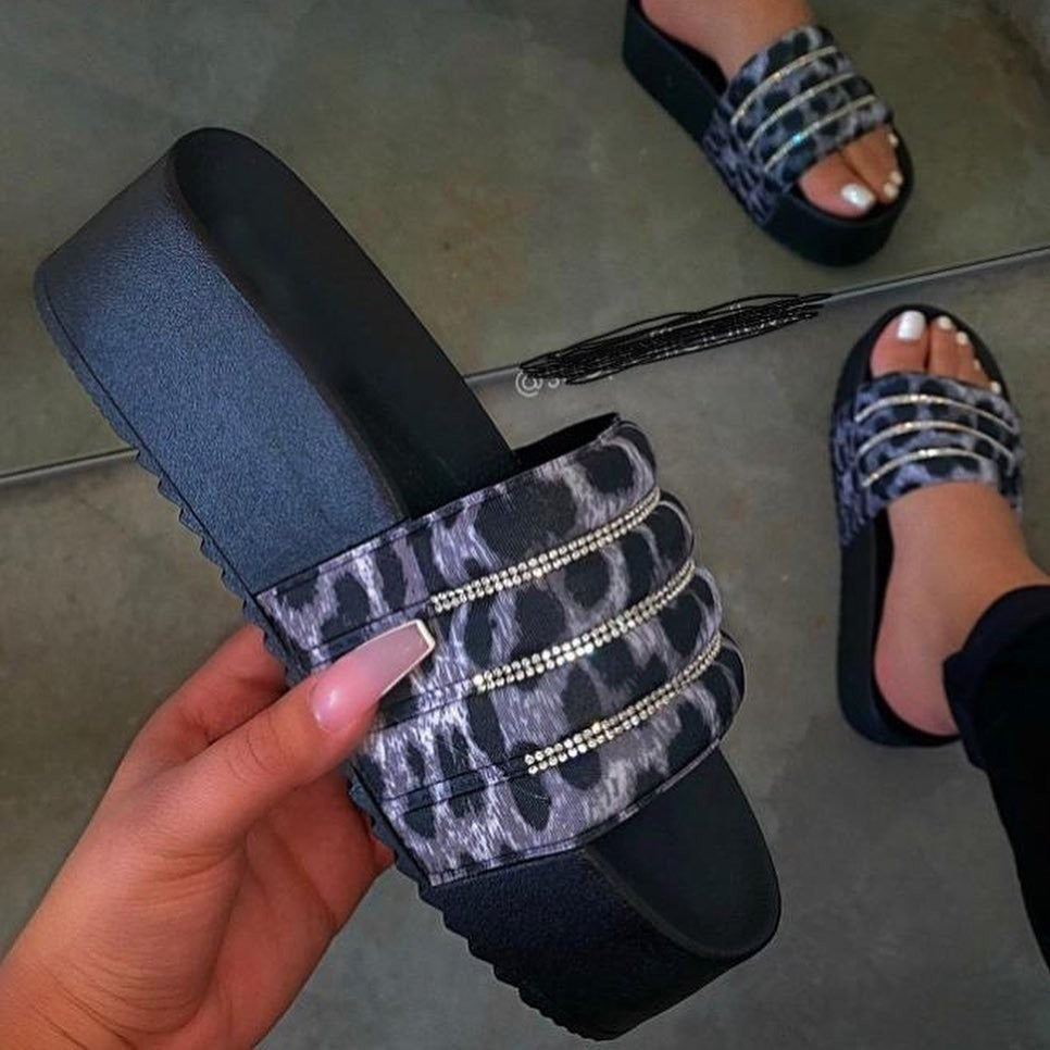 New European And American Fashion Rhinestone Sponge Cake Platform Sandals - WAlMYe #