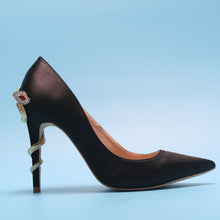 Load image into Gallery viewer, Pump Patent Leather Commuter High Heels
