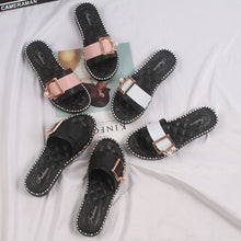 Load image into Gallery viewer, Ladies Summer New Fashion Daily Pearl Buckle Flat Sandals And Slippers
