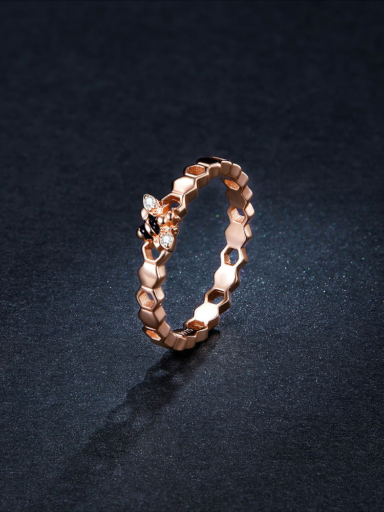 Bee Homing Ring With Rose Gold Plaid - WAlMYe #