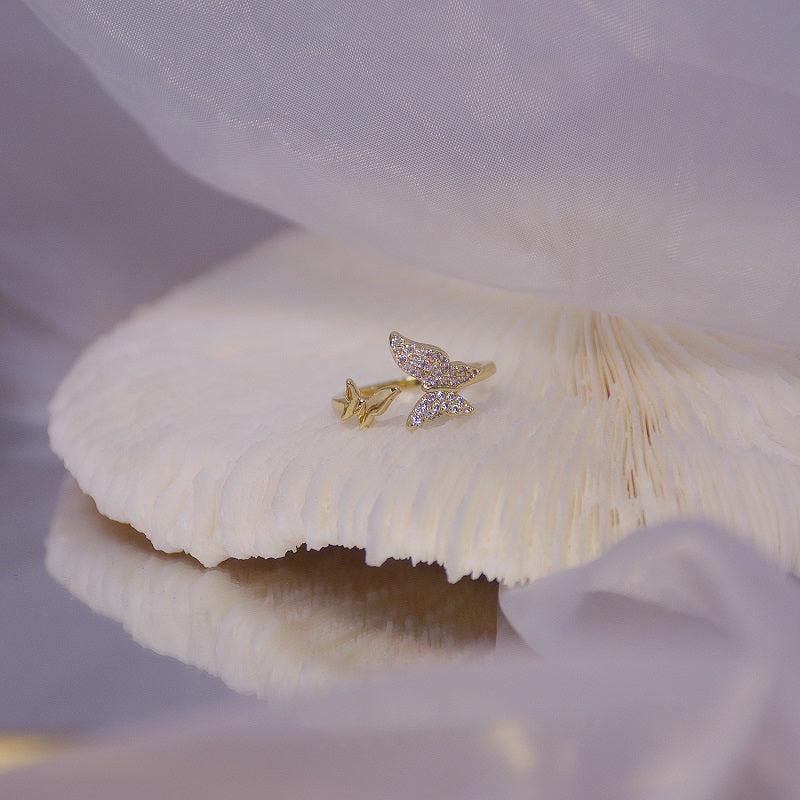 Small Design With Diamond Fashion Trend Personality Butterfly Follow-shaped Ring - WAlMYe #
