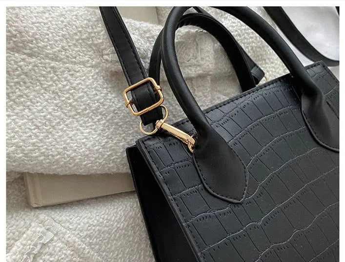 One Shoulder Cross Body Solid Small Square Bag - WAlMYe #