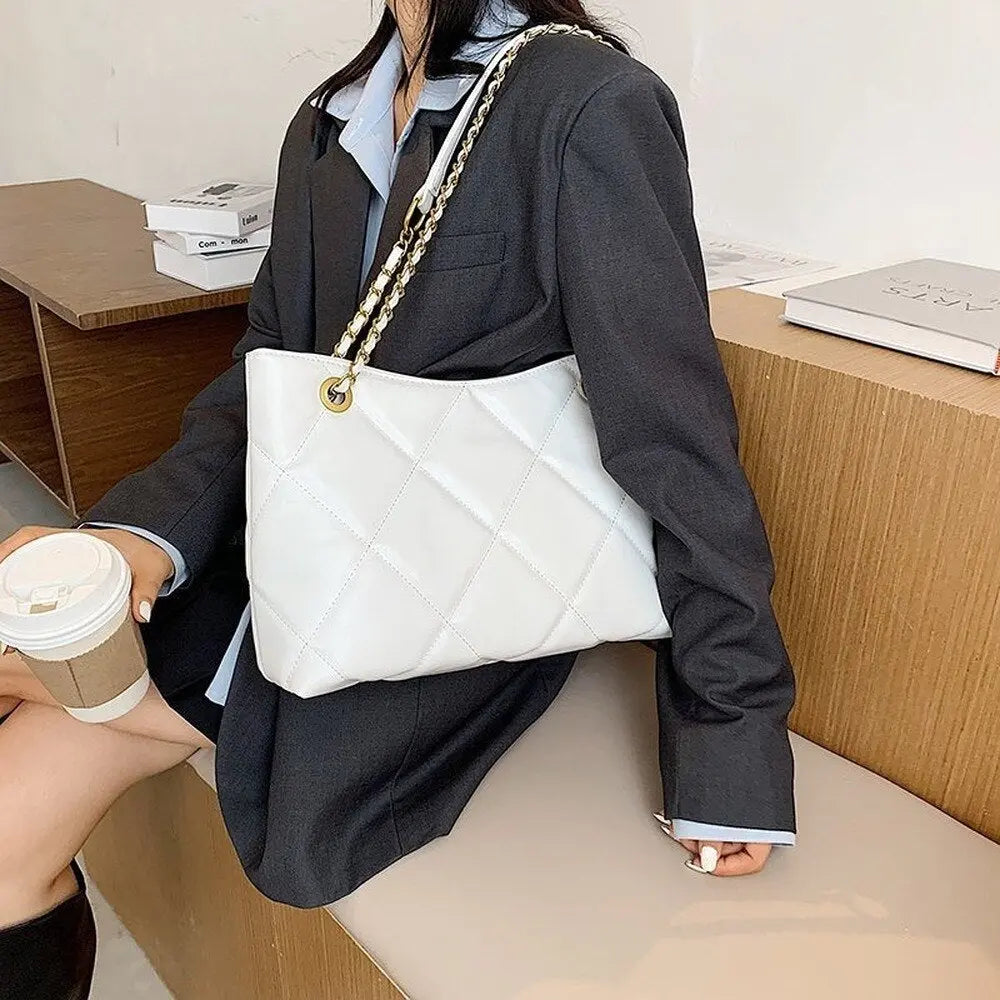 Oversized Shoulder Chain Bag Synthetic Leather Handbag - WAlMYe #