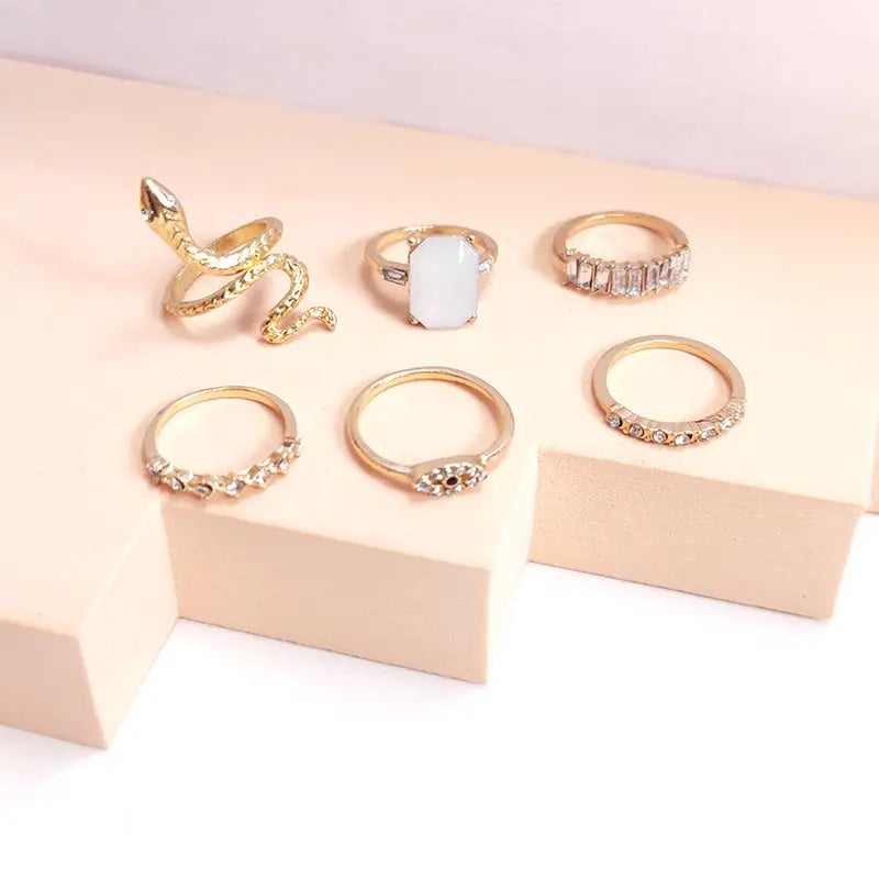 Vintage Diamond Emerald Serpentine 6-Piece Ring - WAlMYe #