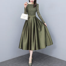Load image into Gallery viewer, Women&#39;s Temperament Waist Slim Lace Stitching Dress
