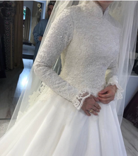 Load image into Gallery viewer, Muslim Ball Gown Wedding Dress Beading Bride Wedding Gown
