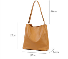 Load image into Gallery viewer, Leather Female Package Plant Tanned Cow Leather Large Capacity Handbag
