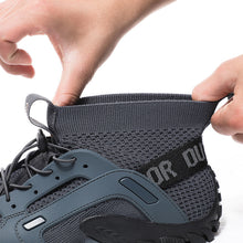 Load image into Gallery viewer, Men&#39;s Fashion Outdoor Fly Weaving Quick Dry Mesh Hiking Shoes
